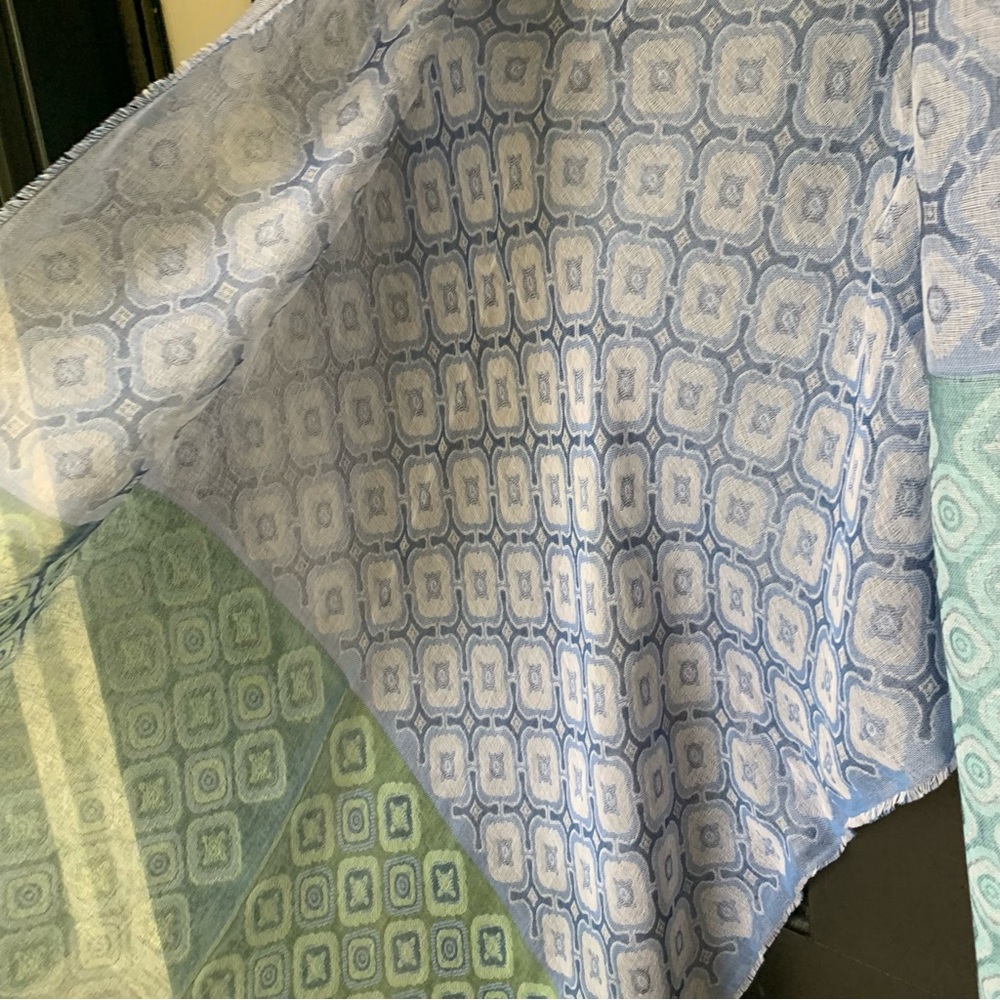 Multicolored Patterned Scarf - Picture 4 of 4
